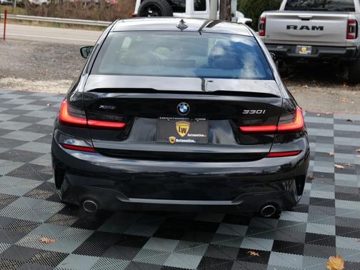 2020 BMW 330 i xDrive