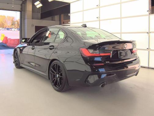 2020 BMW 330 i xDrive