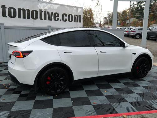 2020 Tesla Model Y Long Range Dual Motor All-Wheel Drive