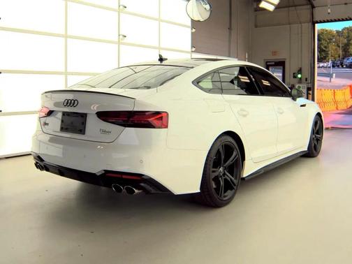 2022 Audi S5 Premium Plus TFSI quattro Tiptronic