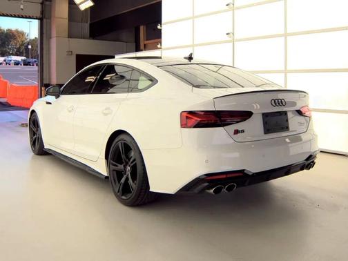 2022 Audi S5 Premium Plus TFSI quattro Tiptronic