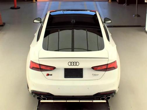 2022 Audi S5 Premium Plus TFSI quattro Tiptronic