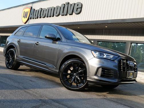 2022 Audi Q7 55 Premium Plus