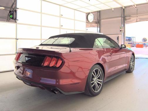 2015 Ford Mustang EcoBoost Premium