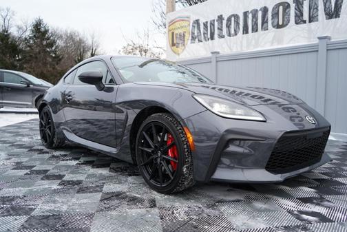 2025 Toyota GR86 Premium