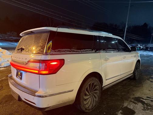 2021 Lincoln Navigator L Reserve