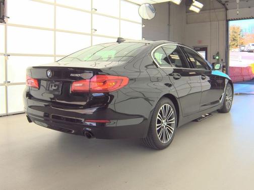 2019 BMW 530 i xDrive