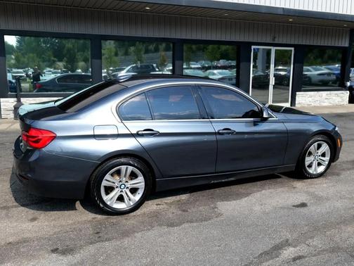 2017 BMW 330 i
