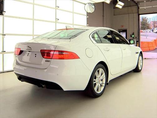 2018 Jaguar XE 25t Premium