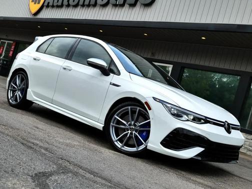 2024 Volkswagen Golf R 2.0T Manual