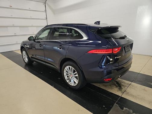 2018 Jaguar F-PACE 35t Prestige