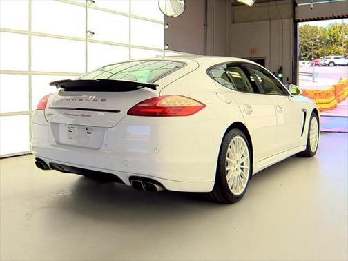 2012 Porsche Panamera Turbo