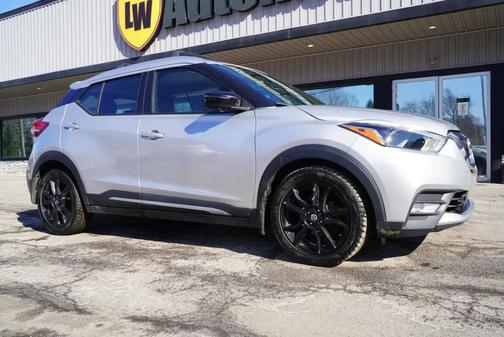 2020 Nissan Kicks SR