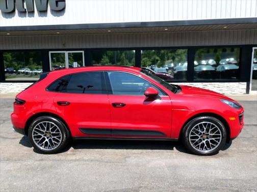 2018 Porsche Macan Base