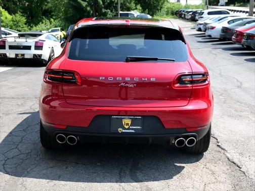 2018 Porsche Macan Base