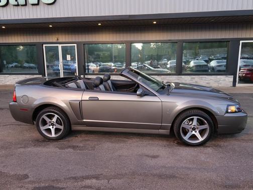 2003 Ford Mustang SVT Cobra