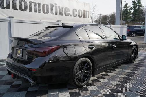 2015 INFINITI Q50 Base