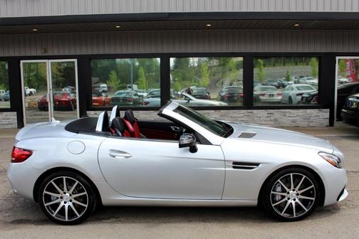 Photo 4 of 99 of 2018 Mercedes-Benz AMG SLC 43 Base