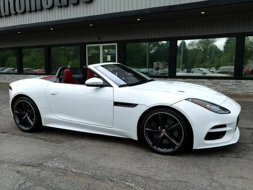 2019 Jaguar F-TYPE R