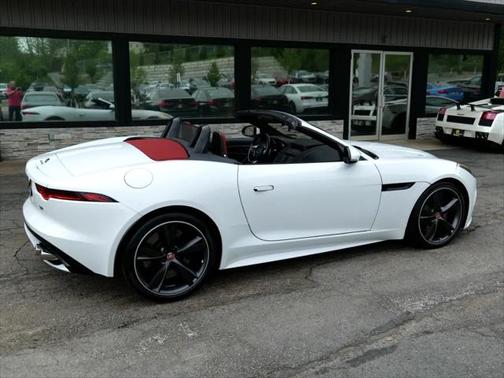 2019 Jaguar F-TYPE R