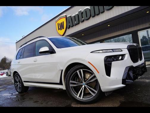 2025 BMW X7 xDrive40i
