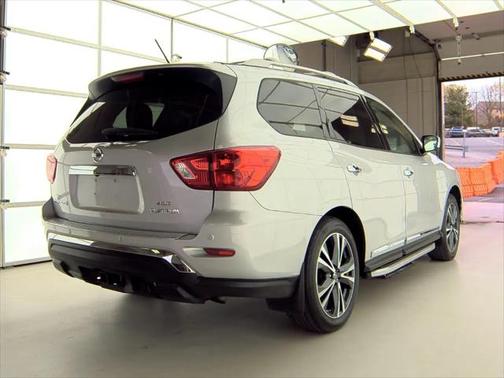 2018 Nissan Pathfinder Platinum