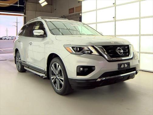 2018 Nissan Pathfinder Platinum