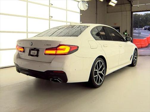 2021 BMW 530 i xDrive