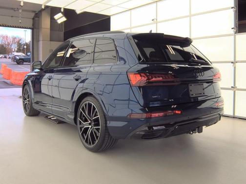 2024 Audi Q7 55 Prestige