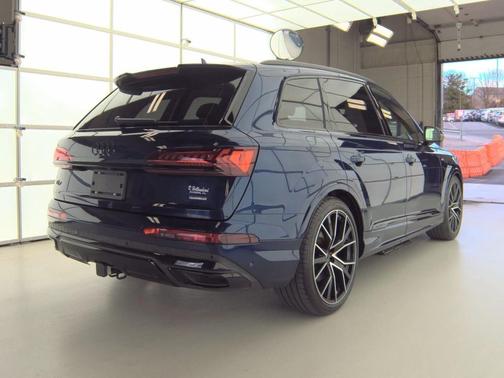 2024 Audi Q7 55 Prestige