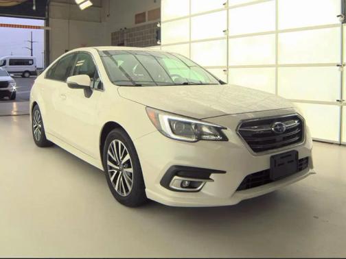 Crystal White Pearl 2019 Subaru Legacy Premium