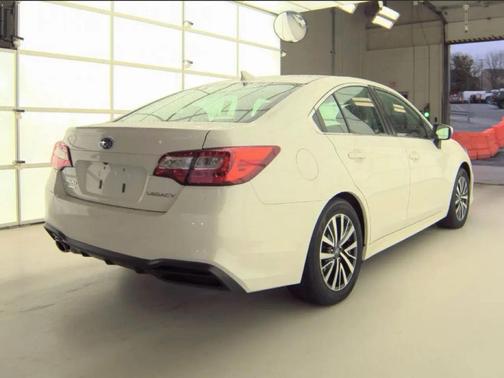 Crystal White Pearl 2019 Subaru Legacy Premium