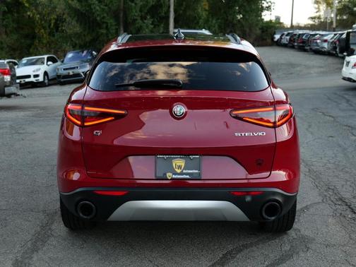 2018 Alfa Romeo Stelvio Ti Sport