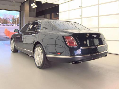 2017 Bentley Mulsanne Sedan