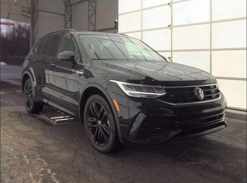 2022 Volkswagen Tiguan 2.0T SE R-Line Black 4MOTION