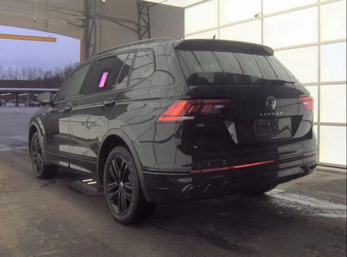2022 Volkswagen Tiguan 2.0T SE R-Line Black 4MOTION