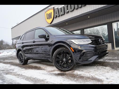 2022 Volkswagen Tiguan 2.0T SE R-Line Black 4MOTION