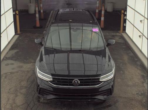 2022 Volkswagen Tiguan 2.0T SE R-Line Black 4MOTION