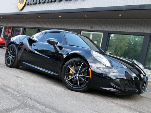 2016 Alfa Romeo 4C Base