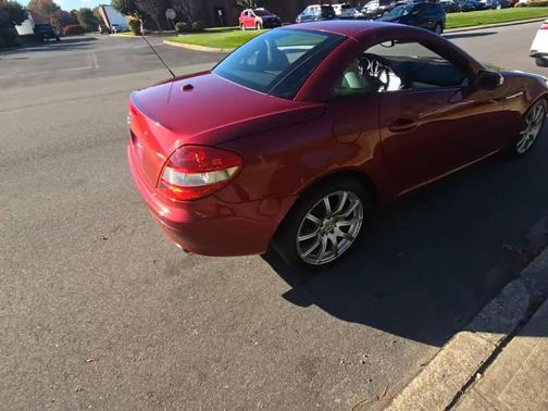 2006 Mercedes-Benz SLK-Class Base