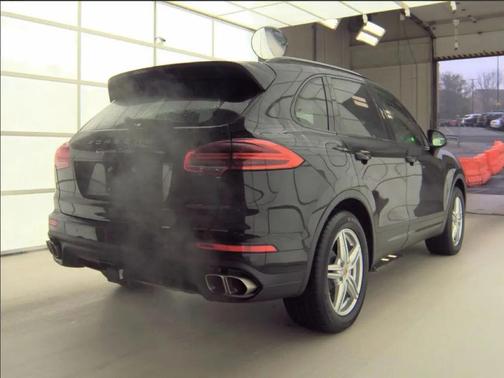 2015 Porsche Cayenne Turbo