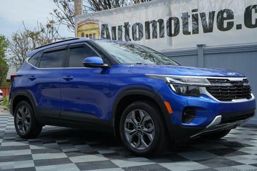 Neptune Blue 2024 Kia Seltos S