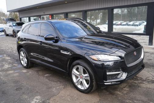 2019 Jaguar F-PACE 25t R-Sport