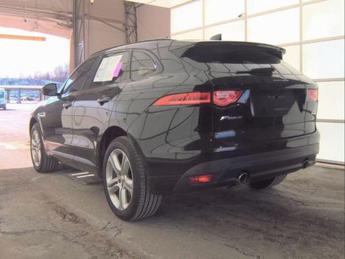 2019 Jaguar F-PACE 25t R-Sport