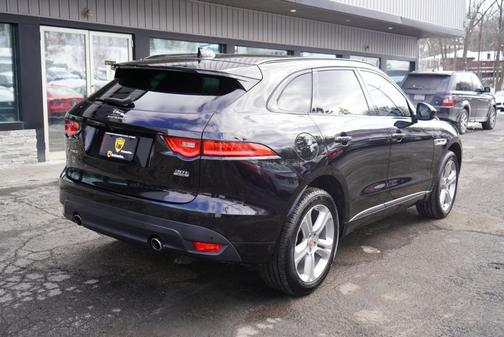 2019 Jaguar F-PACE 25t R-Sport