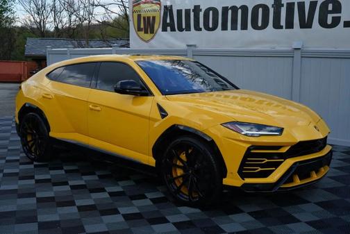 Gialllo Auge 2020 Lamborghini Urus AWD