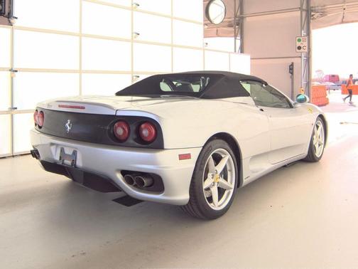 2002 Ferrari 360 Spider Base