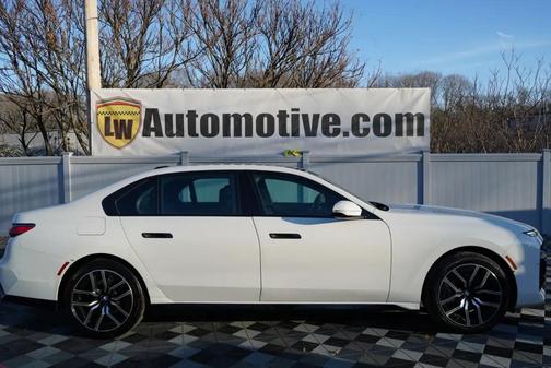 2024 BMW 740 i xDrive