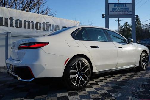 2024 BMW 740 i xDrive