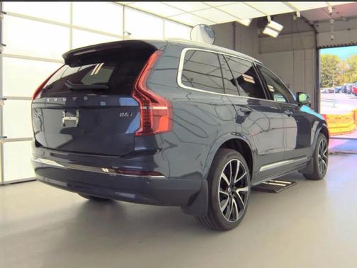 Denim Blue Metallic 2023 Volvo XC90 B6 Plus 7-Seater